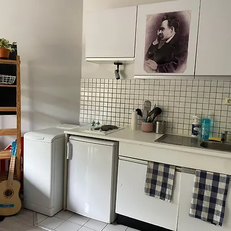 26m2 Parisien Canal St Martin